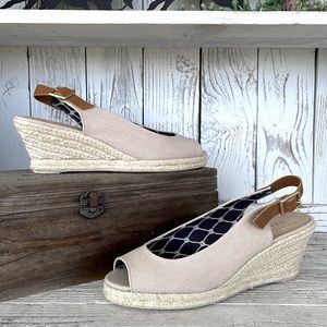 TALBOTS Espadrilles Rope Wedge Heel Beige Canvas Size 6.5